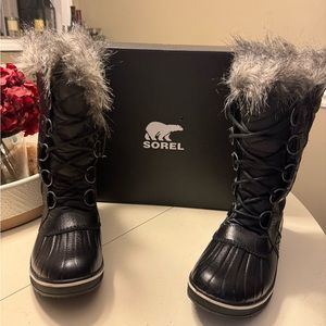 SOREL~Tofino ll Lace up Waterproof Boots~Women